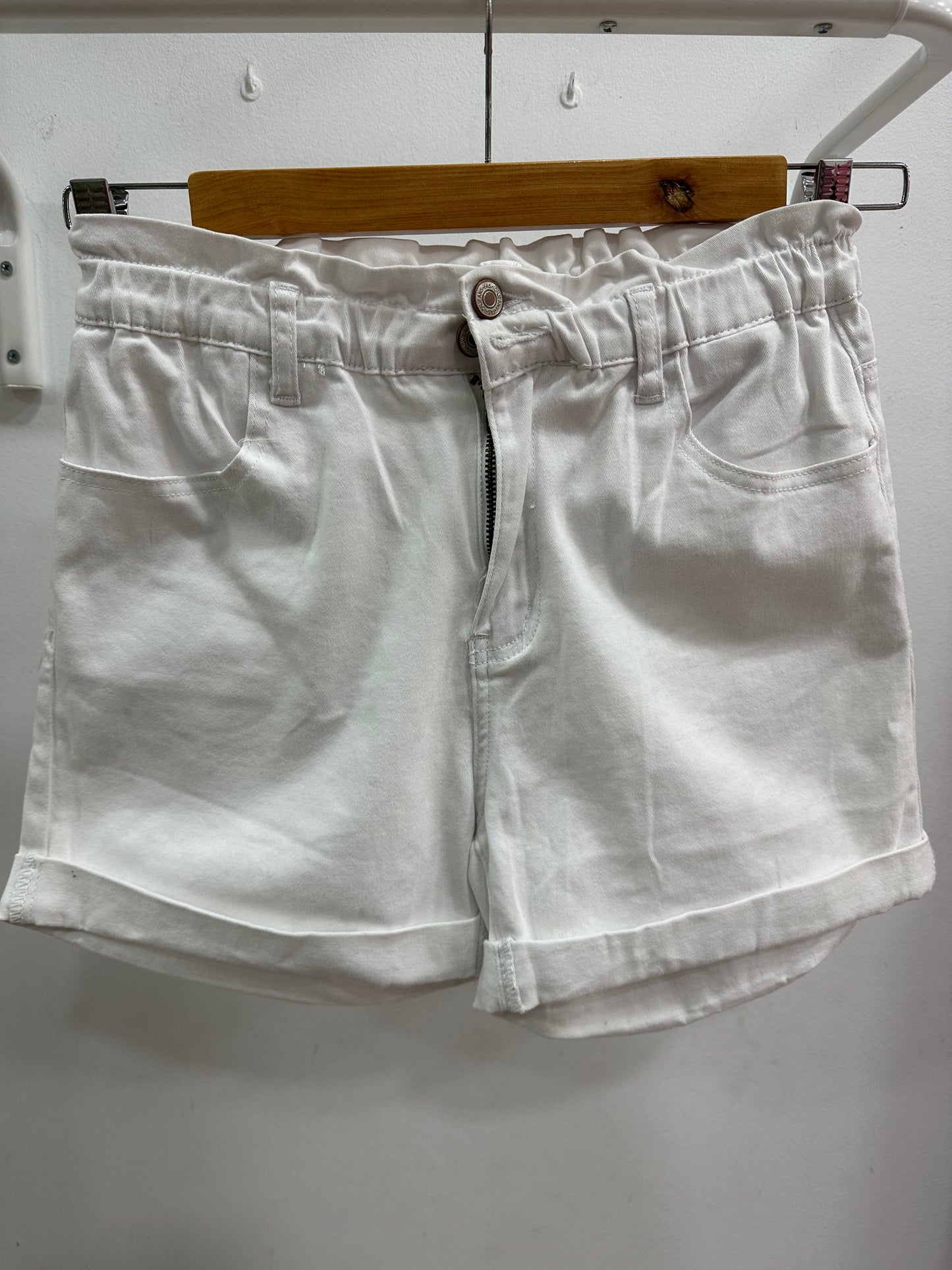 Short blanco