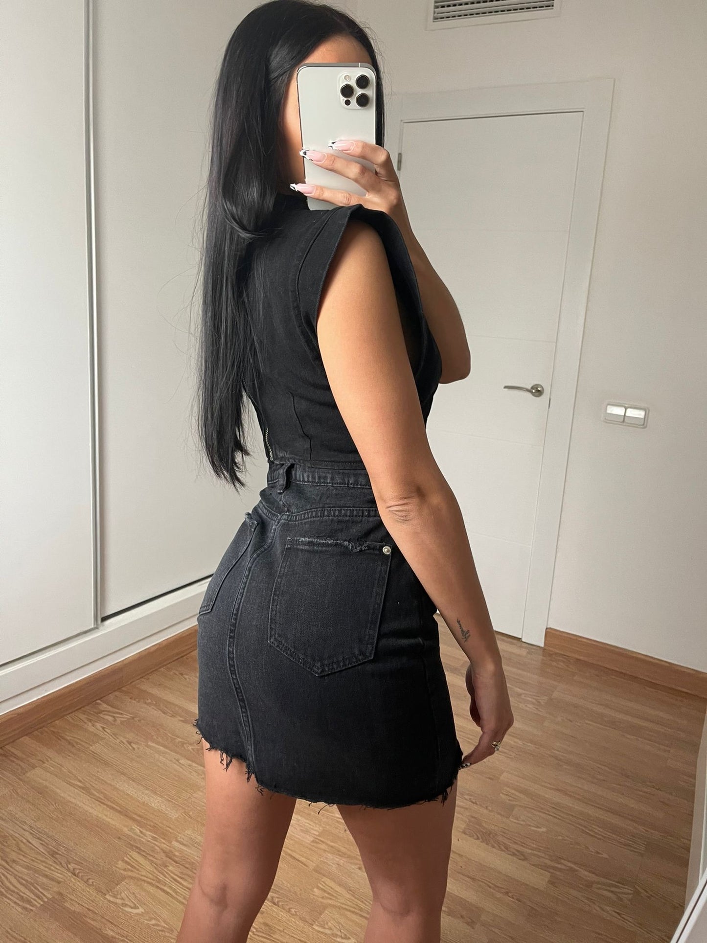 Falda denim rotos negra