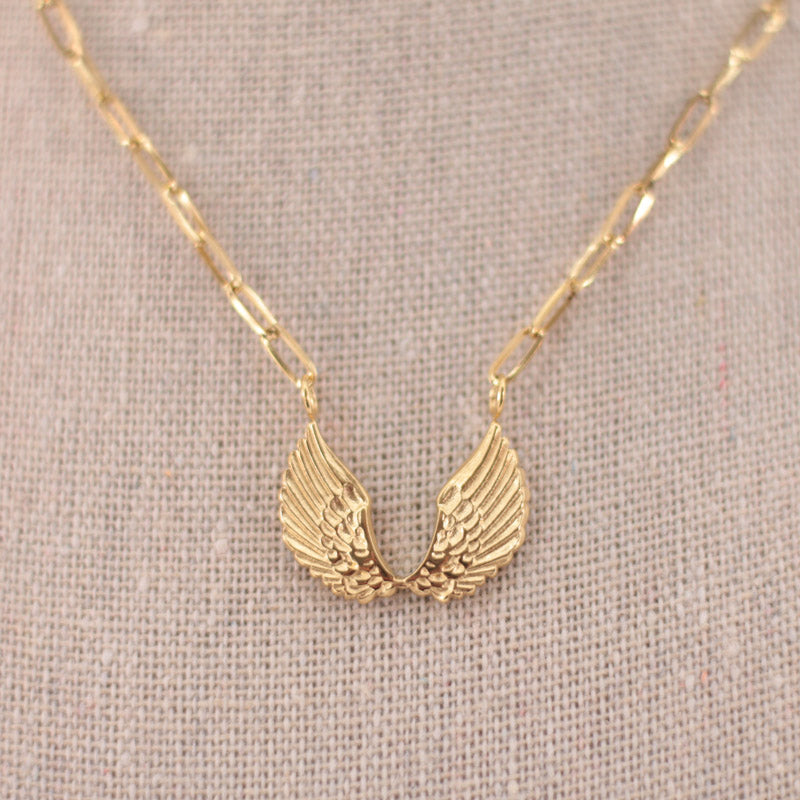 ANGEL NECKLACE