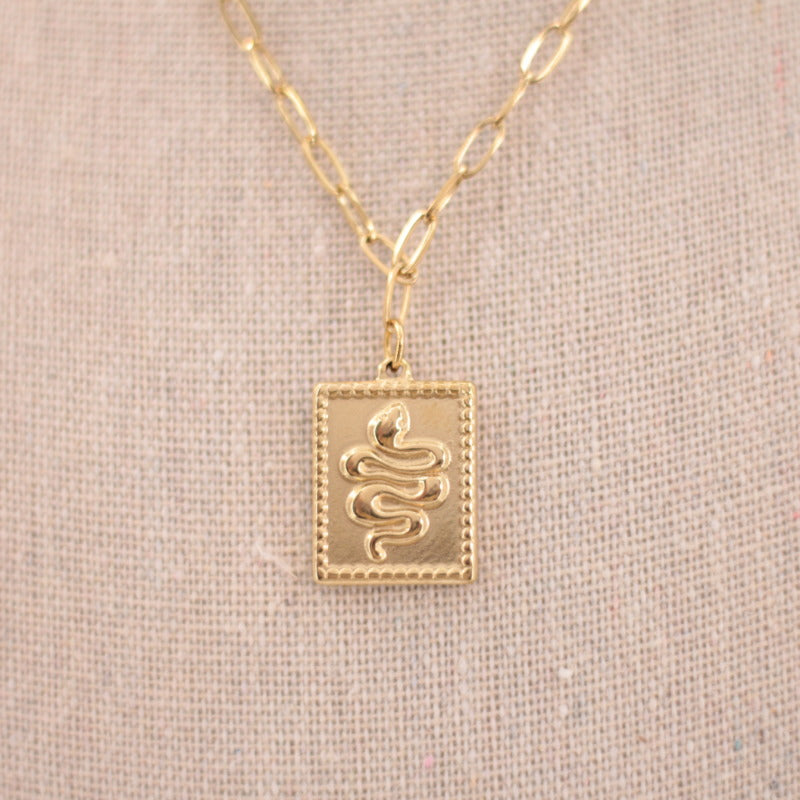 SAURUS NECKLACE