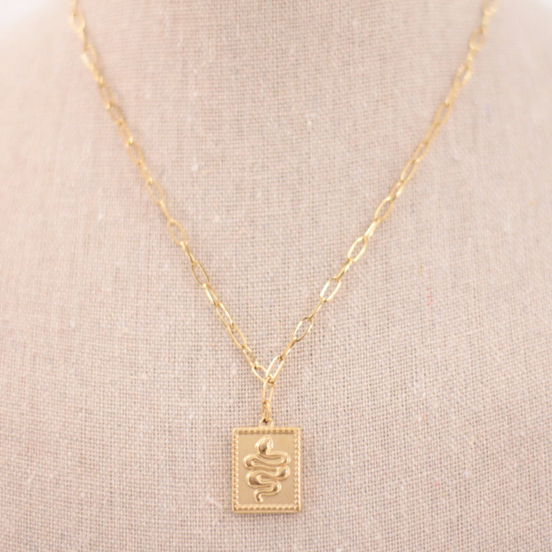 SAURUS NECKLACE
