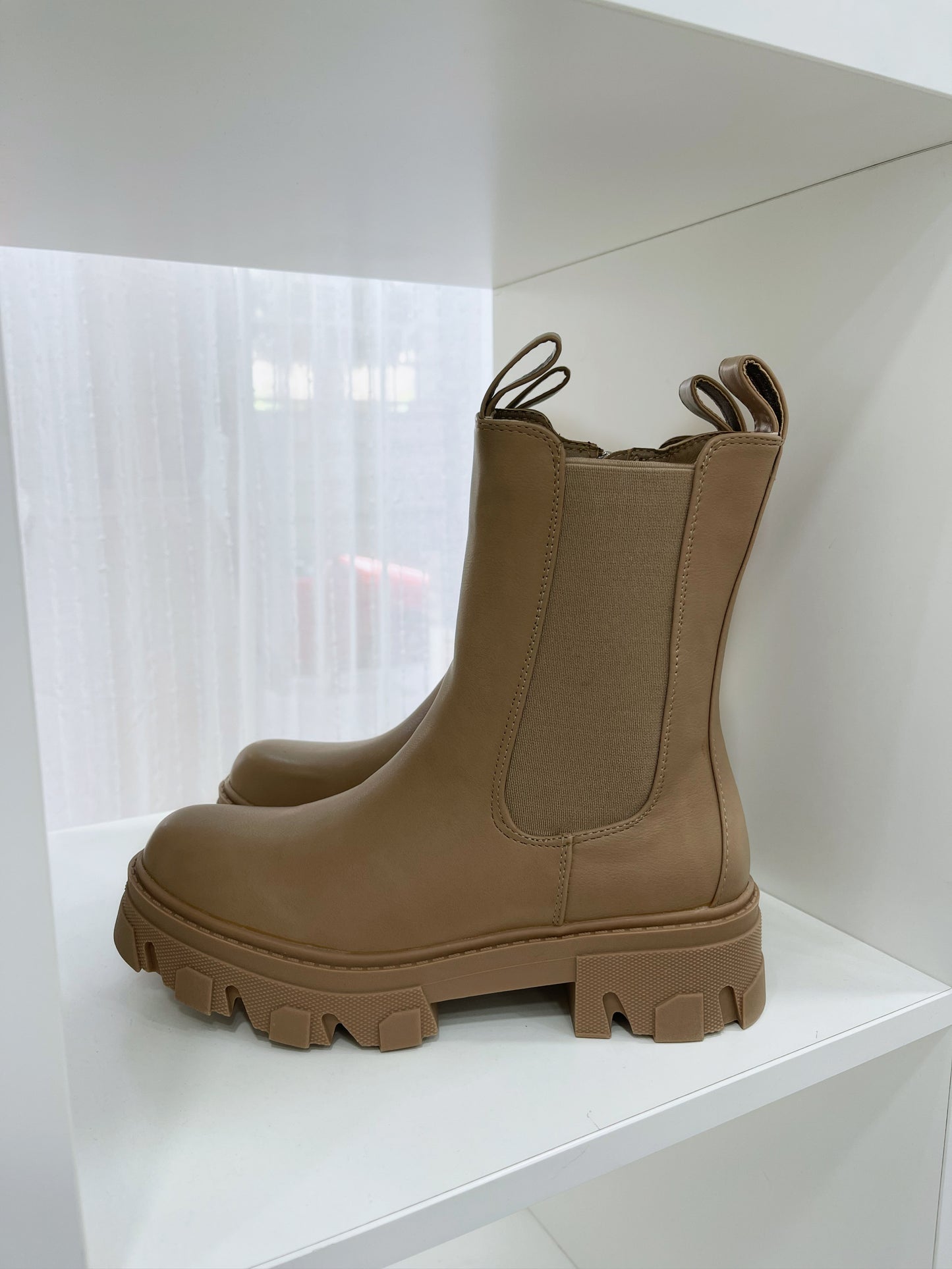 Botin Rain kaki