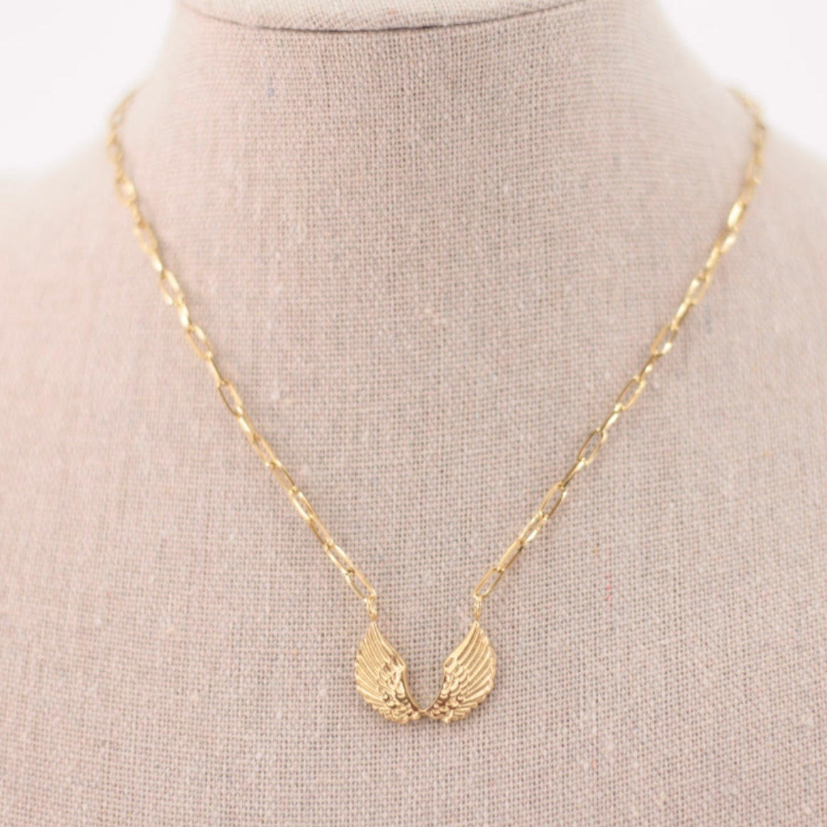 ANGEL NECKLACE