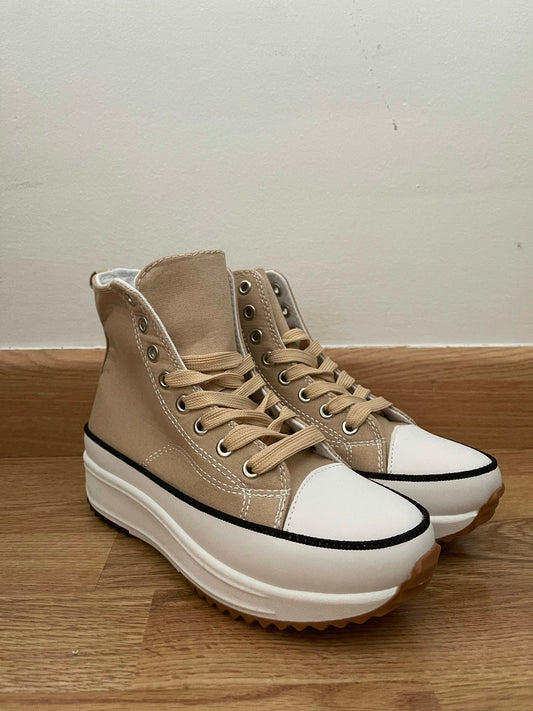 Zapatilla convi beige